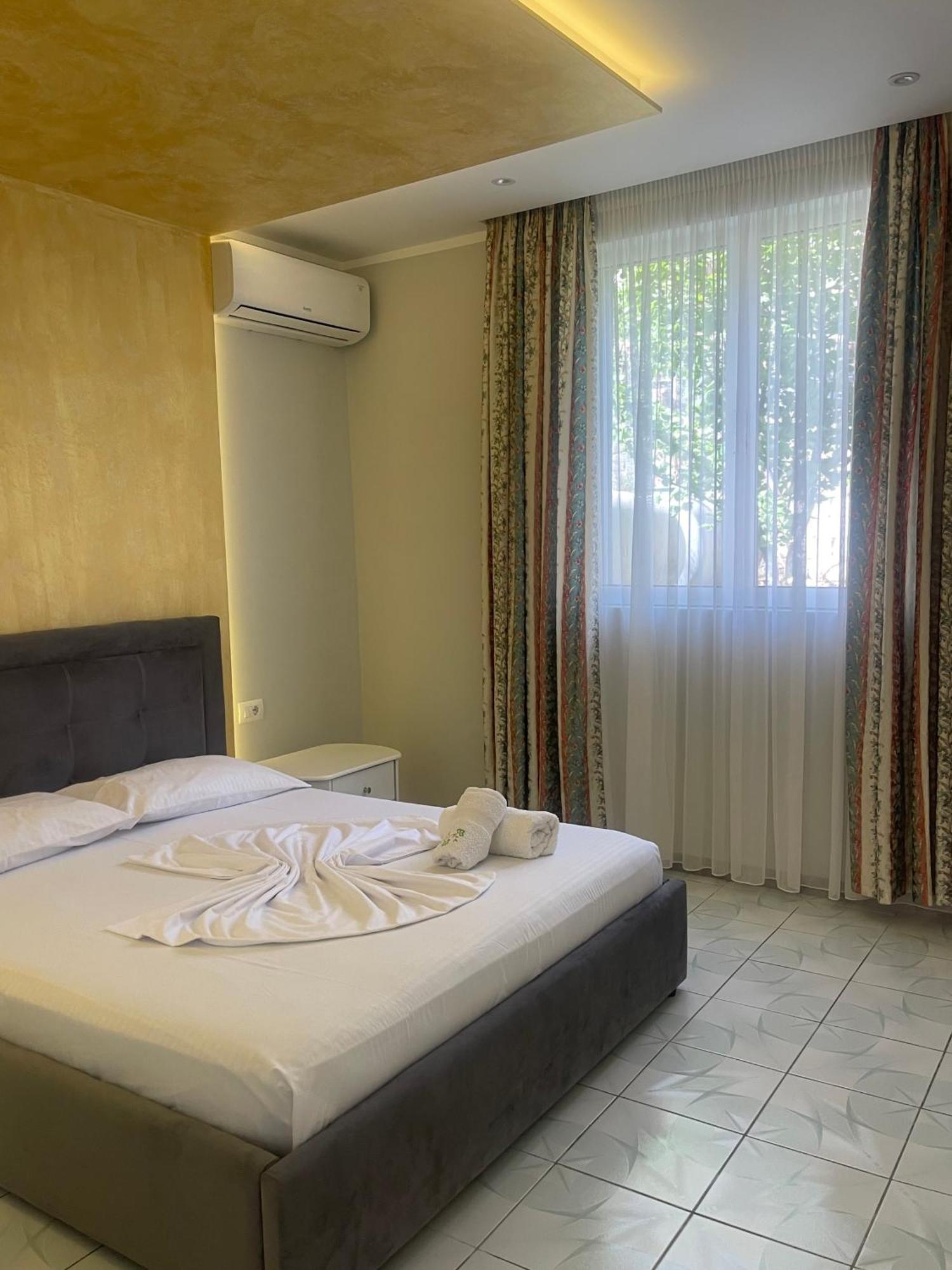 Sunflower Apartments Sarande Luaran gambar