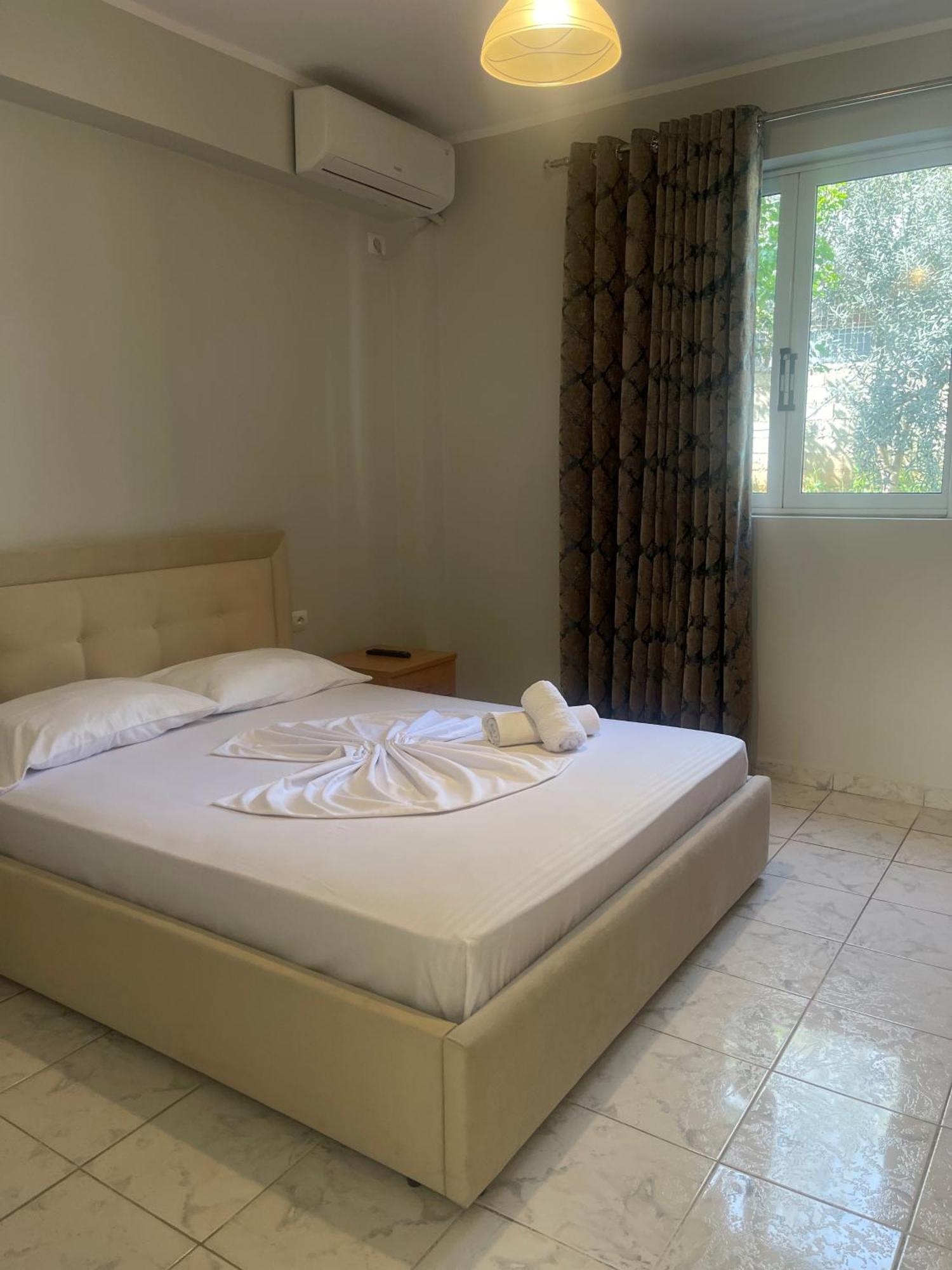 Sunflower Apartments Sarande Luaran gambar